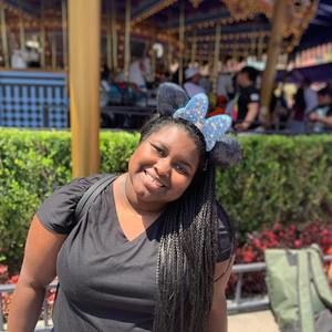 Meet your Posher, Hailey